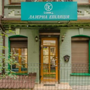 Фасад салону