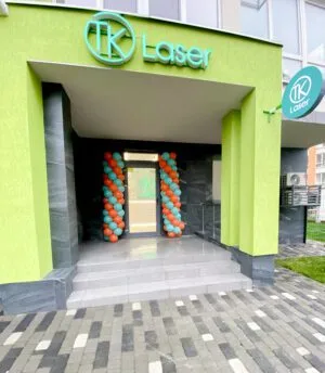 Фасад салону